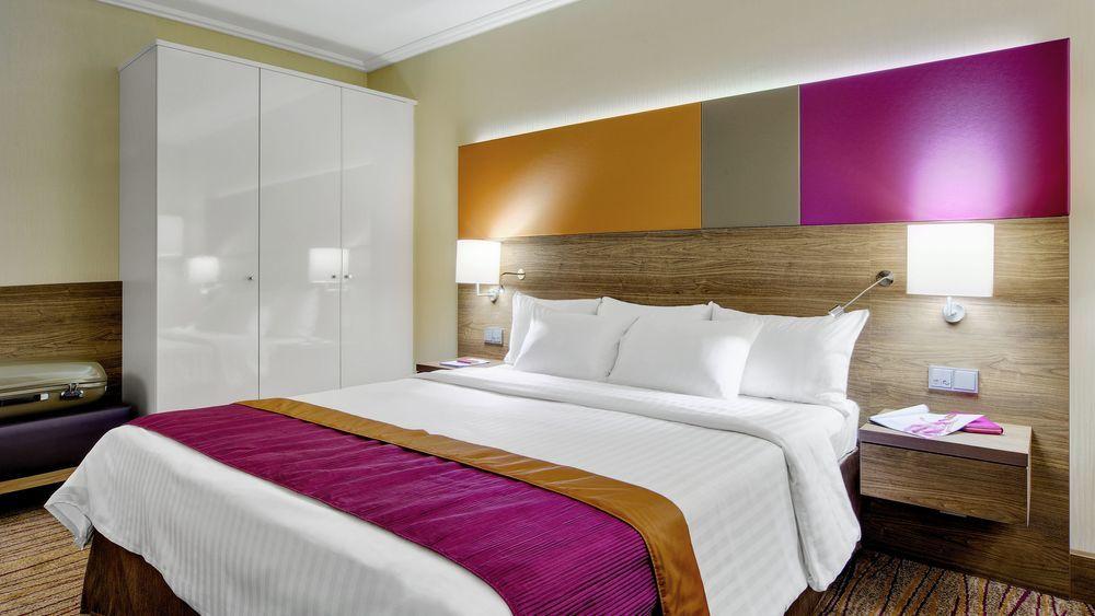 Courtyard By Marriott Linz Hotel Exterior photo