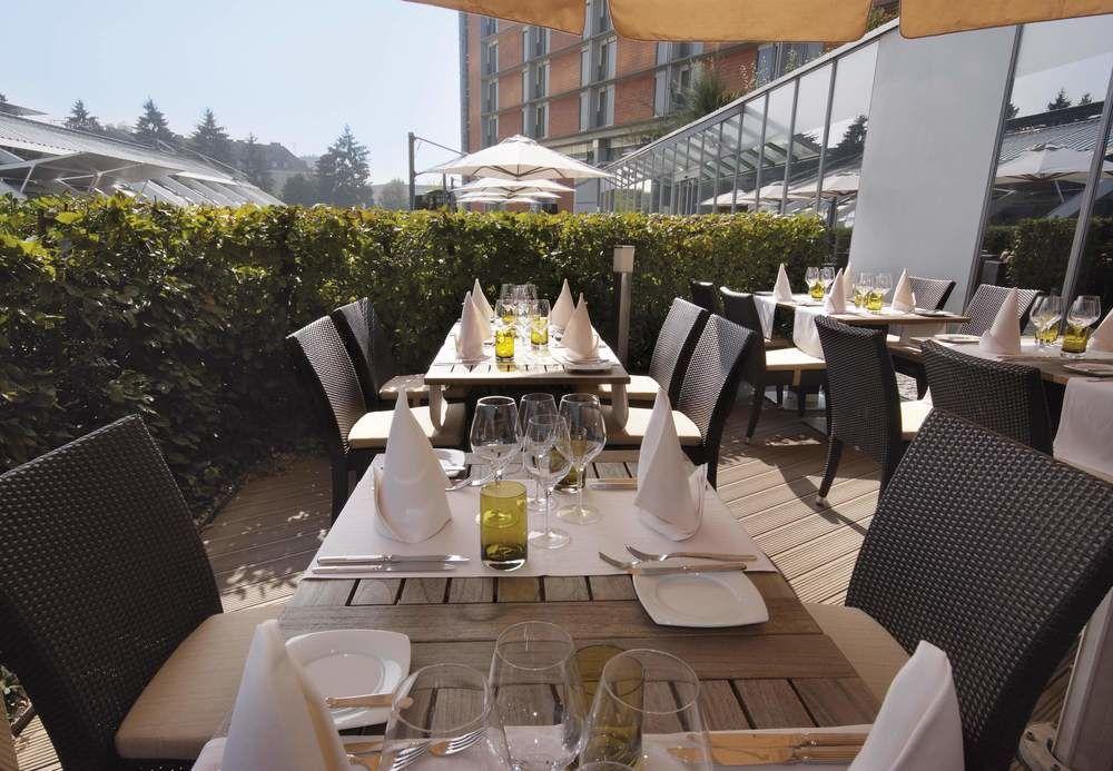 Courtyard By Marriott Linz Hotel Exterior photo